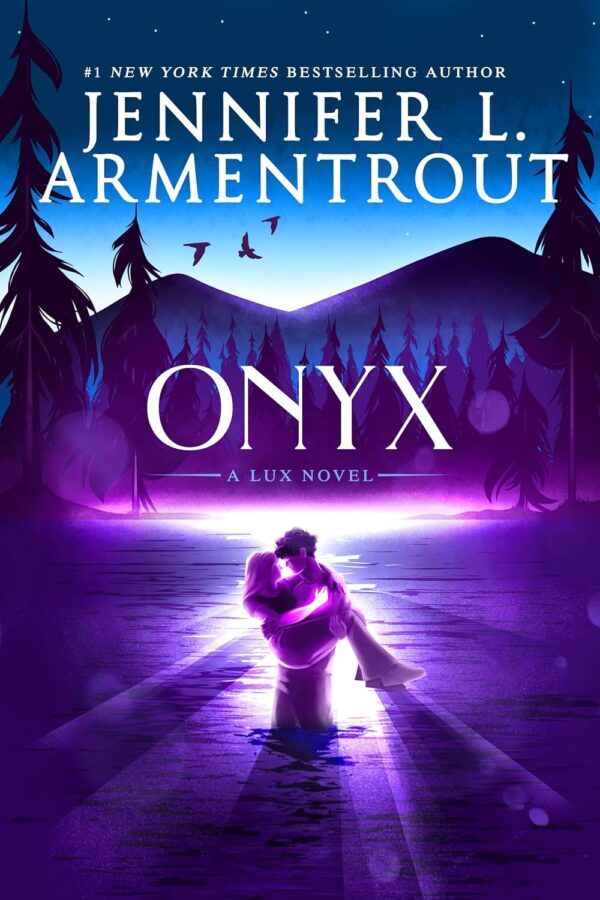 Onyx: A Lux Novel